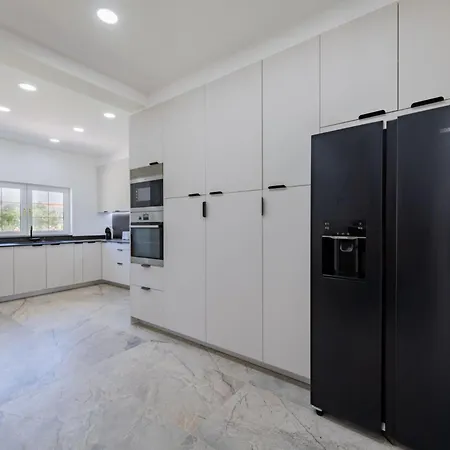 V4 Aguia Vermelha By Interhome * باديرن