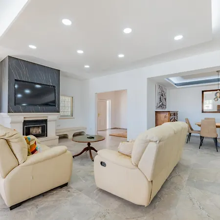 V4 Aguia Vermelha By Interhome فيلة *