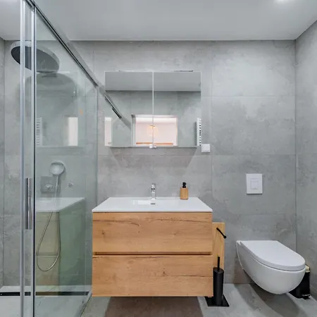 Villa V4 Aguia Vermelha By Interhome
