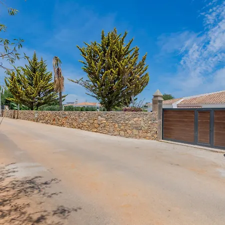 فيلة V4 Aguia Vermelha By Interhome *
